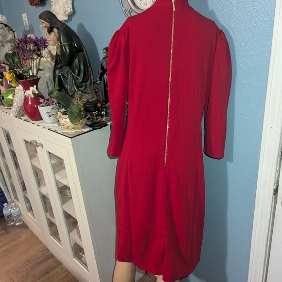 Tahali Elegant Red Women's Dress - Picture 5 of 8